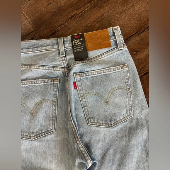 Levi’s NWT Ribcage Split Flare Jeans Size 27 x 32 - Picture 6 of 12